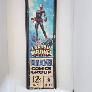 Marvel Comins Captain Marvel #2 sign by Jose Jusko